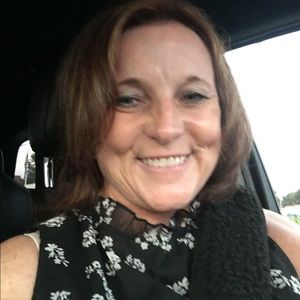 Meet your Posher, Yolonda